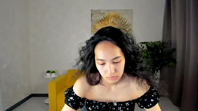 FlirtyAura online show from 18, 5, 2026