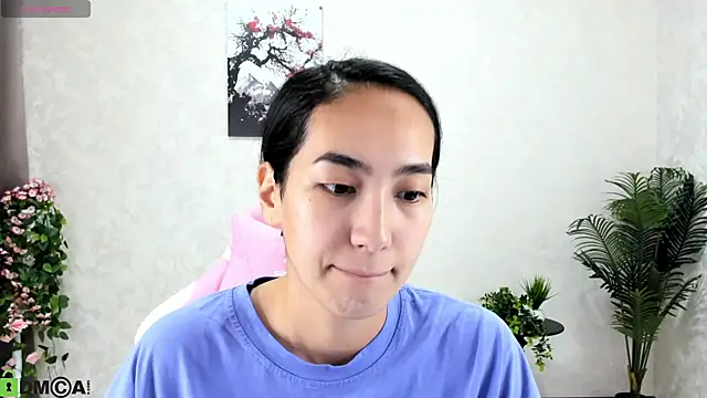 FlirtyAura online show from 20, 10, 2025