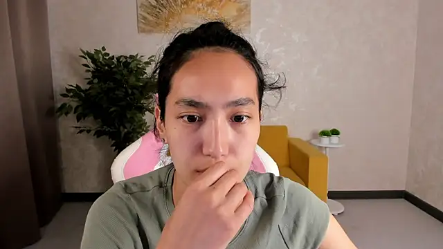 FlirtyAura online show from 29, 6, 2026