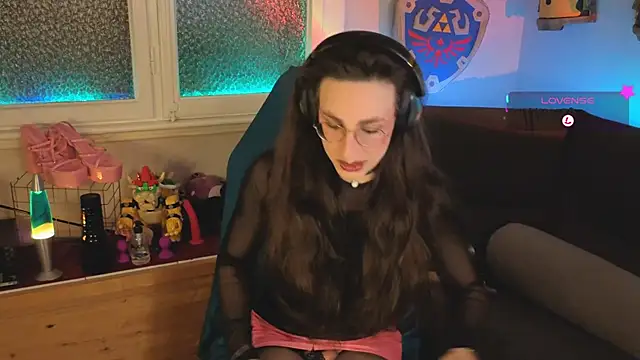 Zesty Peach online show from 18, 5, 2026