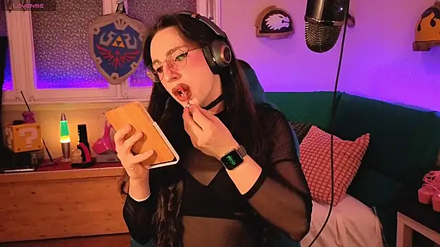 Zesty Peach online show from 7, 6, 2026