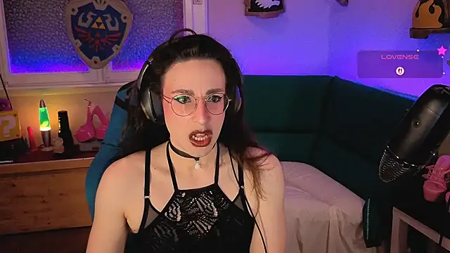 Zesty Peach online show from 6, 6, 2026