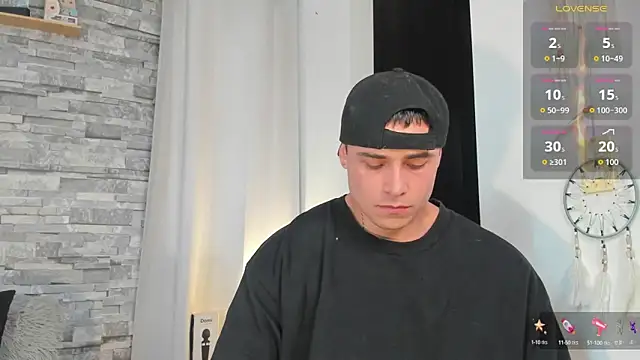 Snapshot of connorsmiith chatting on 21, 10, 2025 connorsmiith online show from 21, 10, 2025