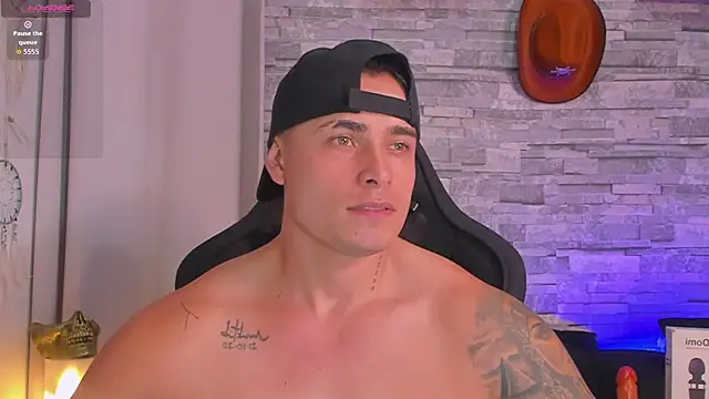 Snapshot of connorsmiith chatting on 18, 11, 2025 connorsmiith online show from 18, 11, 2025