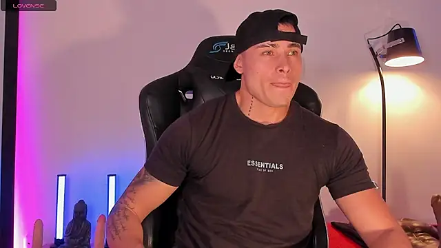 Snapshot of connorsmiith chatting on 6, 7, 2026 connorsmiith online show from 6, 7, 2026
