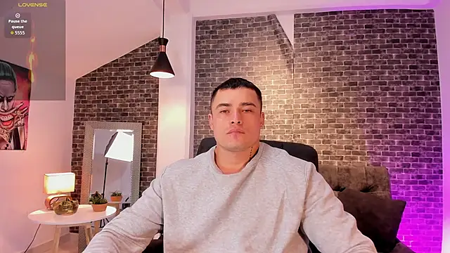 Snapshot of connorsmiith chatting on 9, 10, 2025 connorsmiith online show from 9, 10, 2025