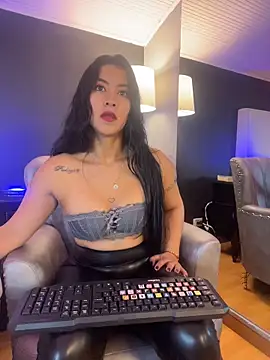 BellaFernandez   online show from 23, 5, 2026