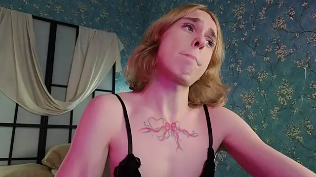 Snapshot of BarbieRichy chatting on 28, 9, 2025 BarbieRichy online show from 28, 9, 2025