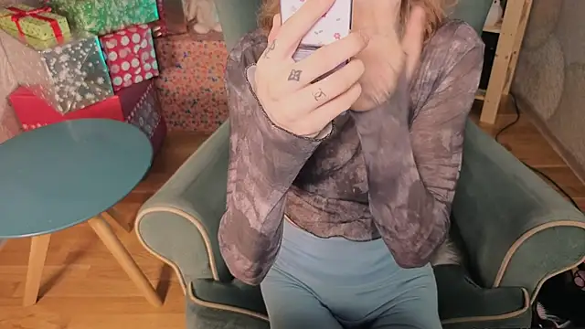 Snapshot of BarbieRichy chatting on 28, 11, 2025 BarbieRichy online show from 28, 11, 2025