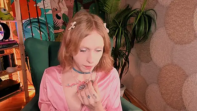 Snapshot of BarbieRichy chatting on 23, 10, 2025 BarbieRichy online show from 23, 10, 2025