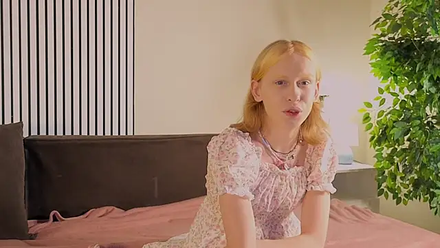 Snapshot of BarbieRichy chatting on 23, 11, 2025 BarbieRichy online show from 23, 11, 2025