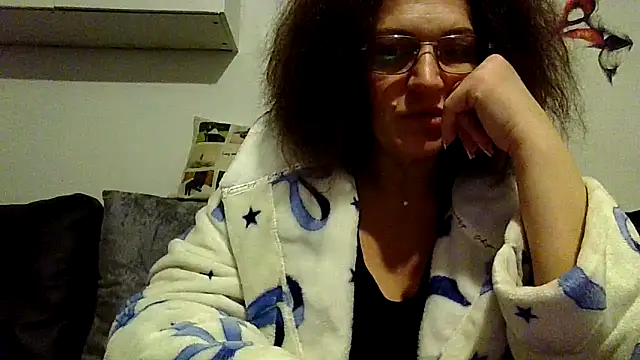 Snapshot of RubyyRosee chatting on 6, 2, 2026 RubyyRosee online show from 6, 2, 2026