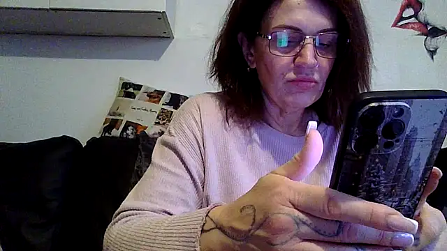 Snapshot of RubyyRosee chatting on 16, 2, 2026 RubyyRosee online show from 16, 2, 2026