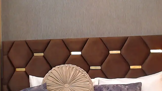 Snapshot of MelodyCarsson chatting on 27, 11, 2025 MelodyCarsson online show from 27, 11, 2025