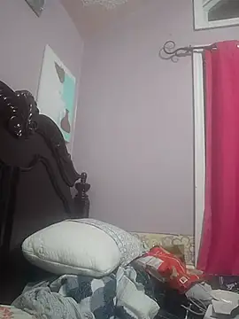 Lovelyrainn online show from 10, 11, 2025