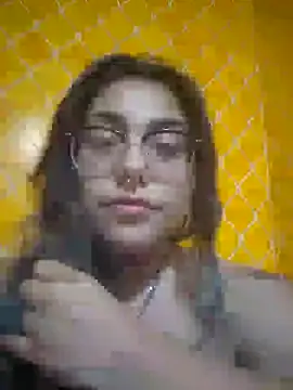 Lovelyrainn online show from 4, 11, 2025