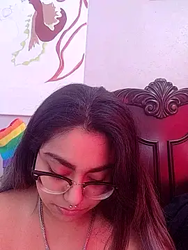 Lovelyrainn online show from 12, 11, 2025