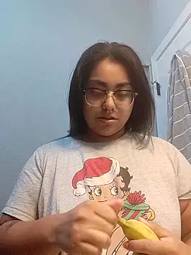 Lovelyrainn online show from 11, 11, 2025