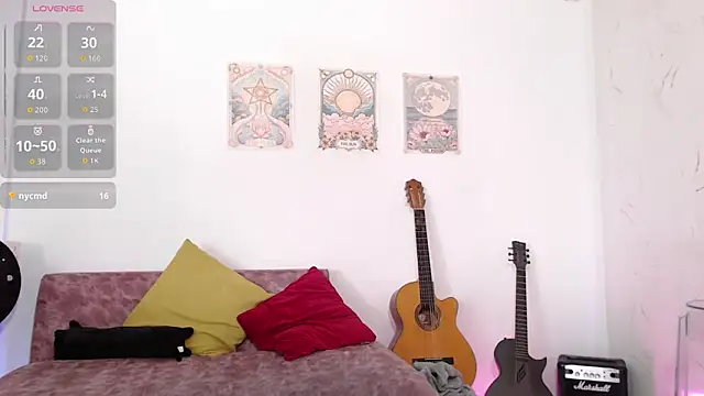 Susanahendrix online show from 12, 9, 2025