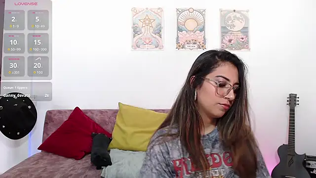 Susanahendrix online show from 13, 9, 2025