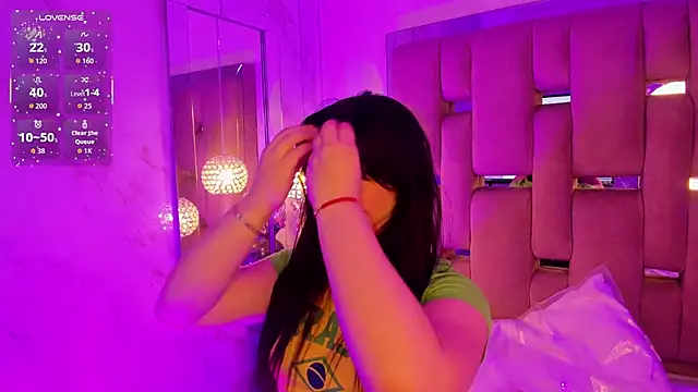 Snapshot of KateLee chatting on 12, 9, 2025 KateLee online show from 12, 9, 2025