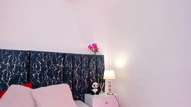 katte landerr online show from 10, 4, 2026