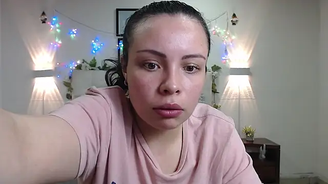 Snapshot of Megan_05_ chatting on 9, 5, 2026 Megan 05 online show from 9, 5, 2026