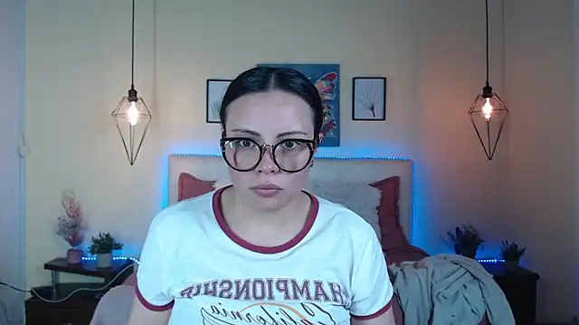 Megan 05  online show from 19, 6, 2026