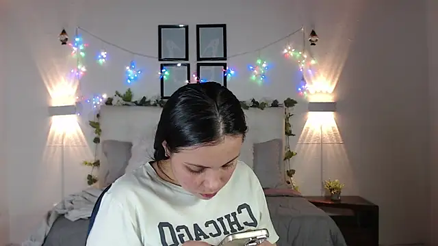 Megan 05  online show from 16, 3, 2026