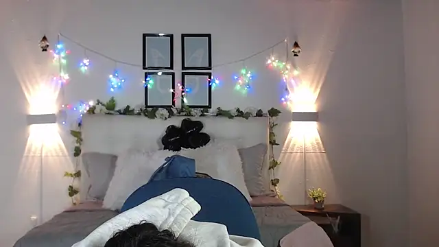 Megan 05  online show from 11, 4, 2026