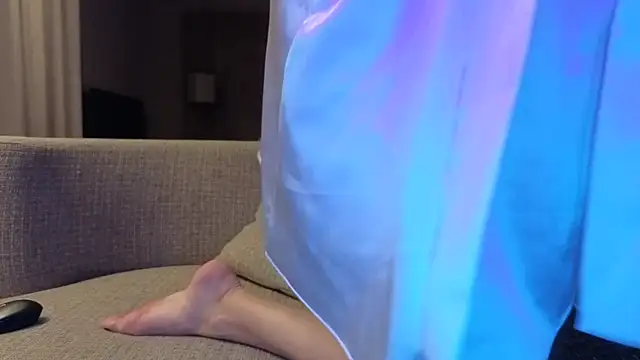 Zoe Fisher online show from 6, 2, 2026