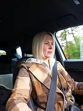 Sunny-Sin online show from 10, 10, 2025