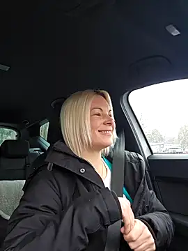 Sunny-Sin online show from 7, 2, 2026