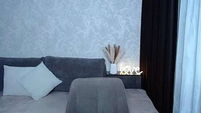 IrisJones online show from 11, 10, 2025