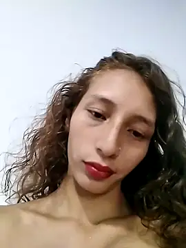 amelie sex online show from 11, 4, 2026