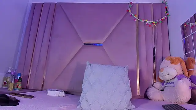 jazmin waked online show from 14, 4, 2026