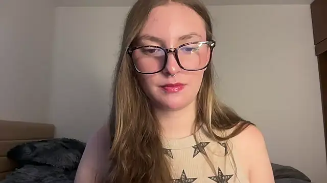 velvet  moon online show from 4, 5, 2026