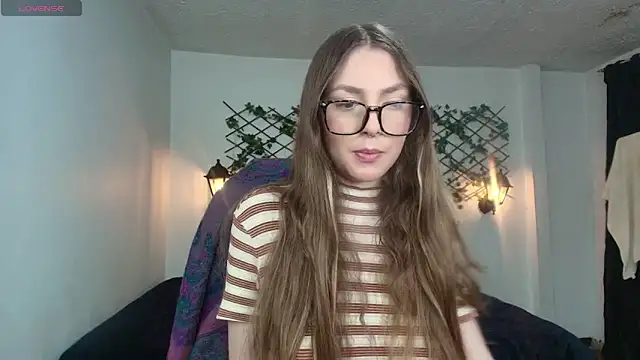 velvet  moon online show from 6, 4, 2026