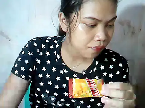 MorenaLovelyPinay24 online show from 18, 11, 2025