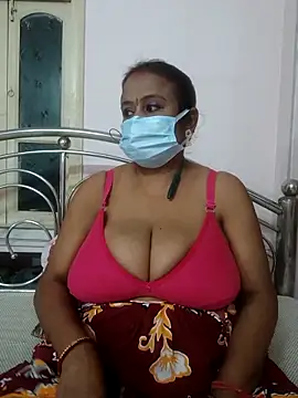 Snapshot of Barna_Love chatting on 11, 11, 2025 Barna Love online show from 11, 11, 2025