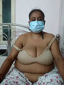 Snapshot of Barna_Love chatting on 19, 10, 2025 Barna Love online show from 19, 10, 2025