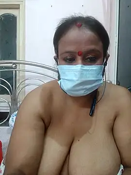 Snapshot of Barna_Love chatting on 5, 2, 2026 Barna Love online show from 5, 2, 2026