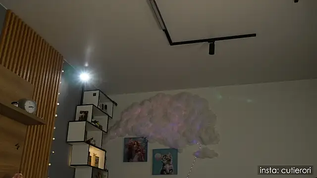 Snapshot of cutierori chatting on 2, 10, 2025 cutierori online show from 2, 10, 2025