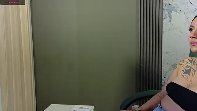 Megara 25 online show from 30, 9, 2025