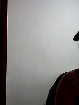 Megara 25 online show from 27, 10, 2025