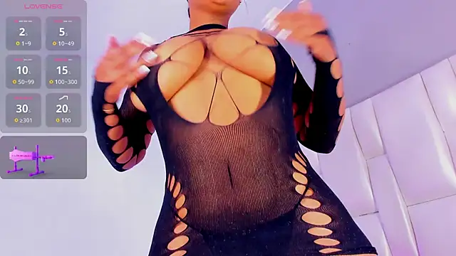 Snapshot of AmberMoss1 chatting on 1, 10, 2025 AmberMoss1 online show from 1, 10, 2025