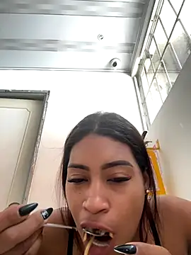 Snapshot of AmberMoss1 chatting on 13, 9, 2025 AmberMoss1 online show from 13, 9, 2025