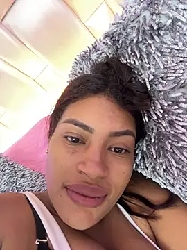 Snapshot of AmberMoss1 chatting on 6, 10, 2025 AmberMoss1 online show from 6, 10, 2025