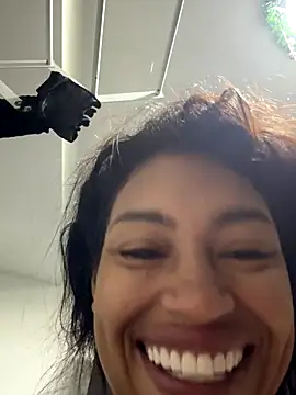 Snapshot of AmberMoss1 chatting on 3, 12, 2025 AmberMoss1 online show from 3, 12, 2025