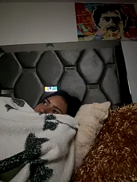 Snapshot of AmberMoss1 chatting on 21, 10, 2025 AmberMoss1 online show from 21, 10, 2025